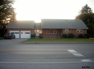 3890 Board Rd, York, PA 17406