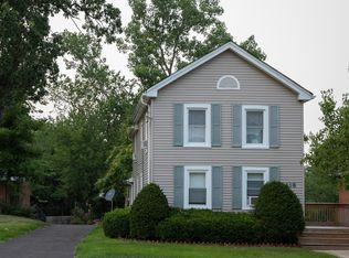 318 W Saint Charles Rd, Lombard, IL 60148