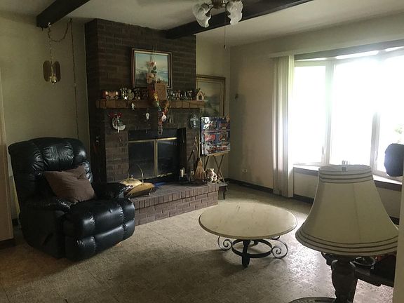 4th image of 6033 Sherman Dr