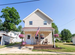 203 E Nichols St, Albany, WI 53502