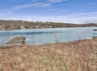 222 Lakeside Blvd, Hopatcong, NJ 07843