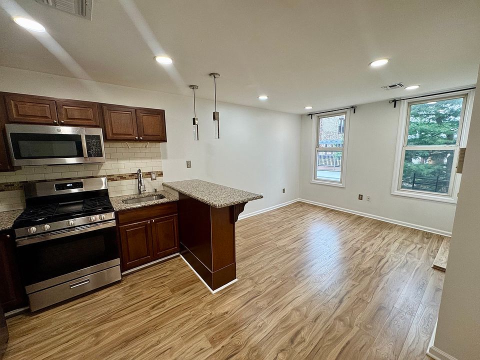 1st image of 77 Reservoir Ave #4