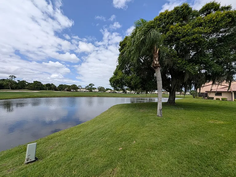 3744 SW Quail Meadow Trl #B — Photo 32
