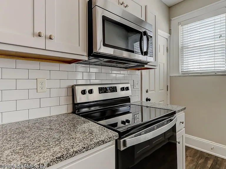 1009 Stockton St #8 — Photo 24