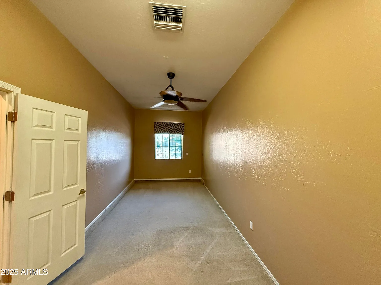 4 bed, 1907 sqft, $2,595 — Photo 2