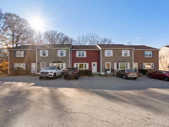 27 Highcrest Park Unit 27, Webster, MA 01570
