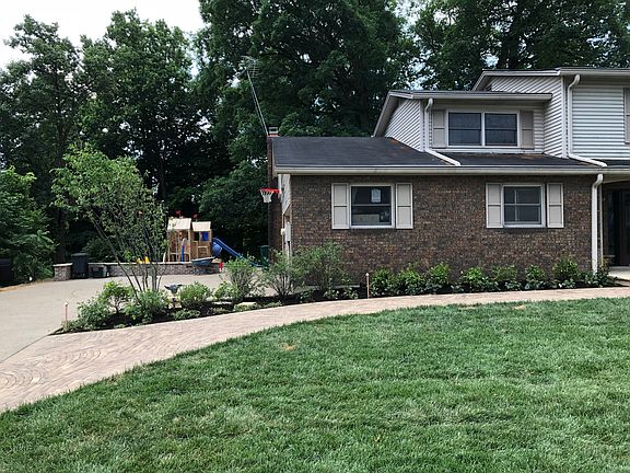 2nd image of 2131 Raeburn Dr