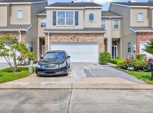 6 Nouveau Ln W, Metairie, LA 70003