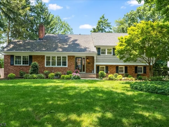 870 Knollwood Terrace, Westfield Town, NJ 07090