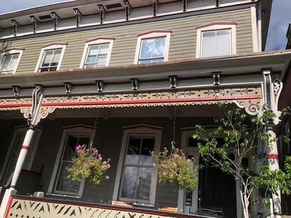 318 W Bolton St, Savannah, GA 31401