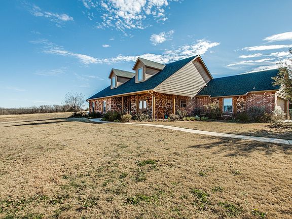 2nd image of 1787 County Road 609