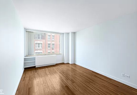4th image of 250 W 90th St APT 8G