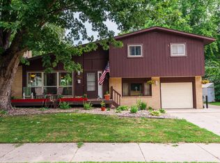 2918 16th Ave NW, Rochester, MN 55901