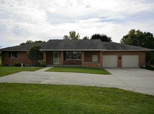 15922 Pusheta Rd, Wapakoneta, OH 45895