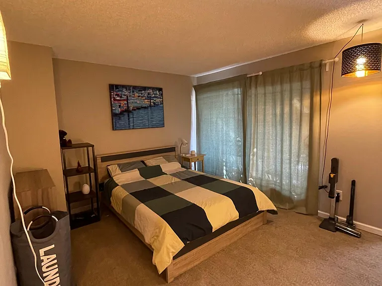 770 W Moorhead Cir #C — Photo 15