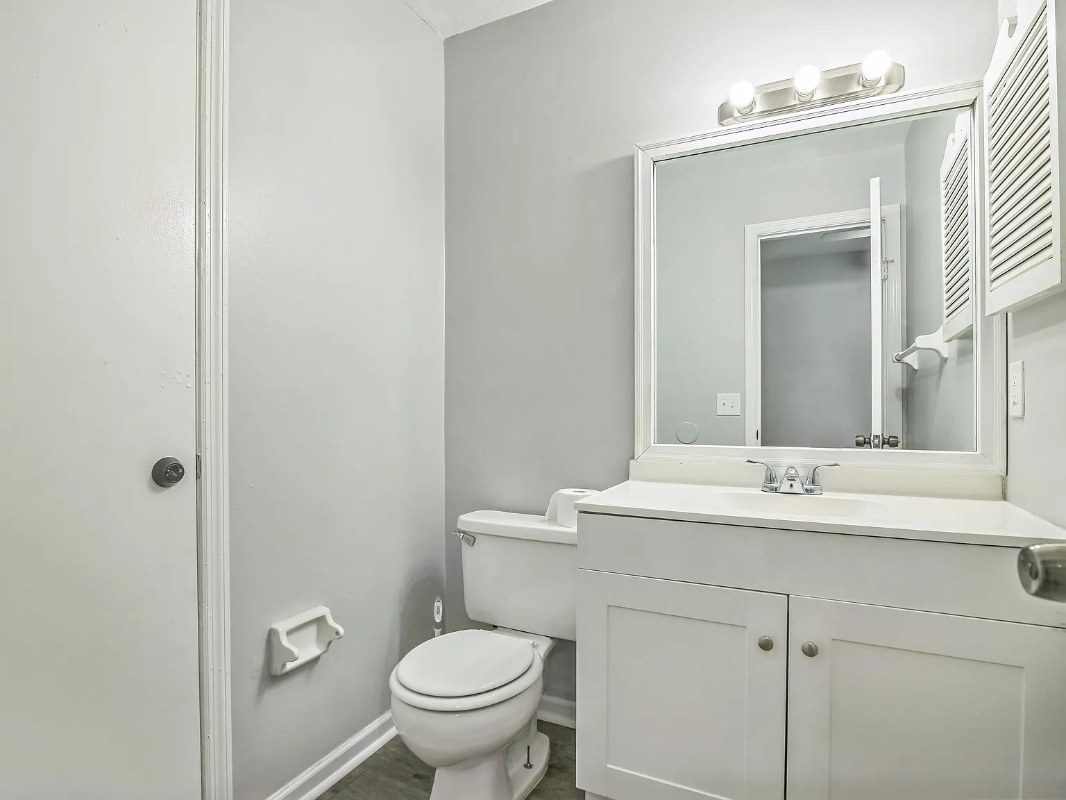 4 bed, 2.5 bath, 1280 sqft, $776 — Photo 2