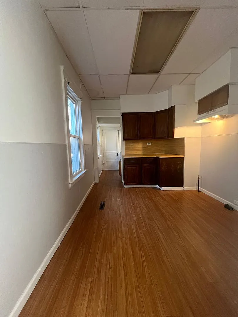 Beautiful 3 BR 1.5B near Art District — Photo 3