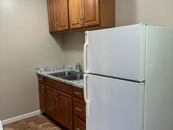 3rd image of 655 Couper Dr APT C