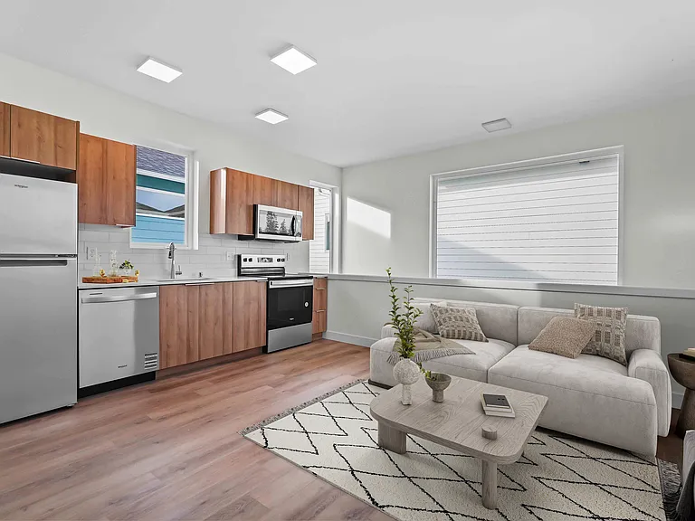 Residences at McCormick Village — Photo 7
