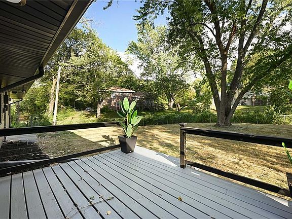 5th image of 3901 Kings Hwy