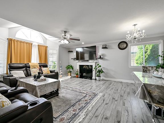 2nd image of 30921 Sandpiper Dr