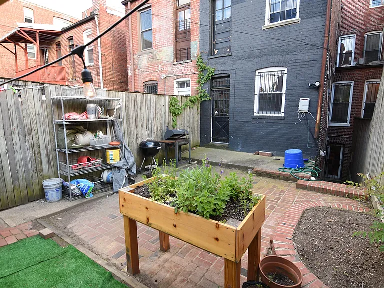 1457 Chapin St NW #B — Photo 12