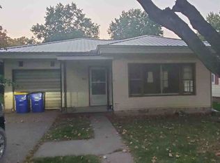 841 S Iowa Ave, Washington, IA 52353