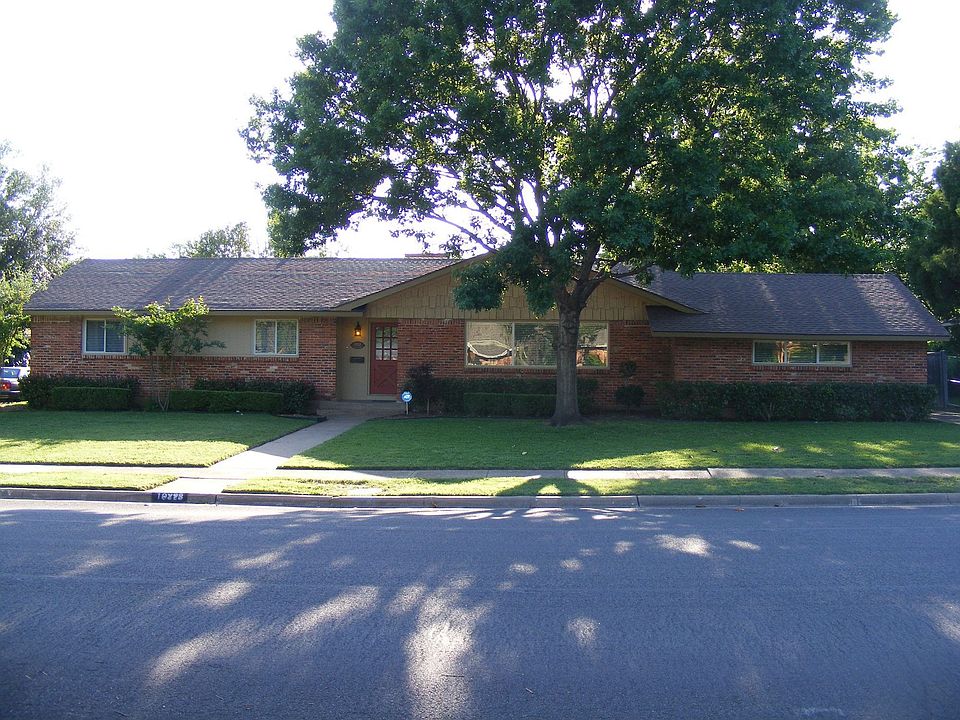 10323 Cromwell Drive