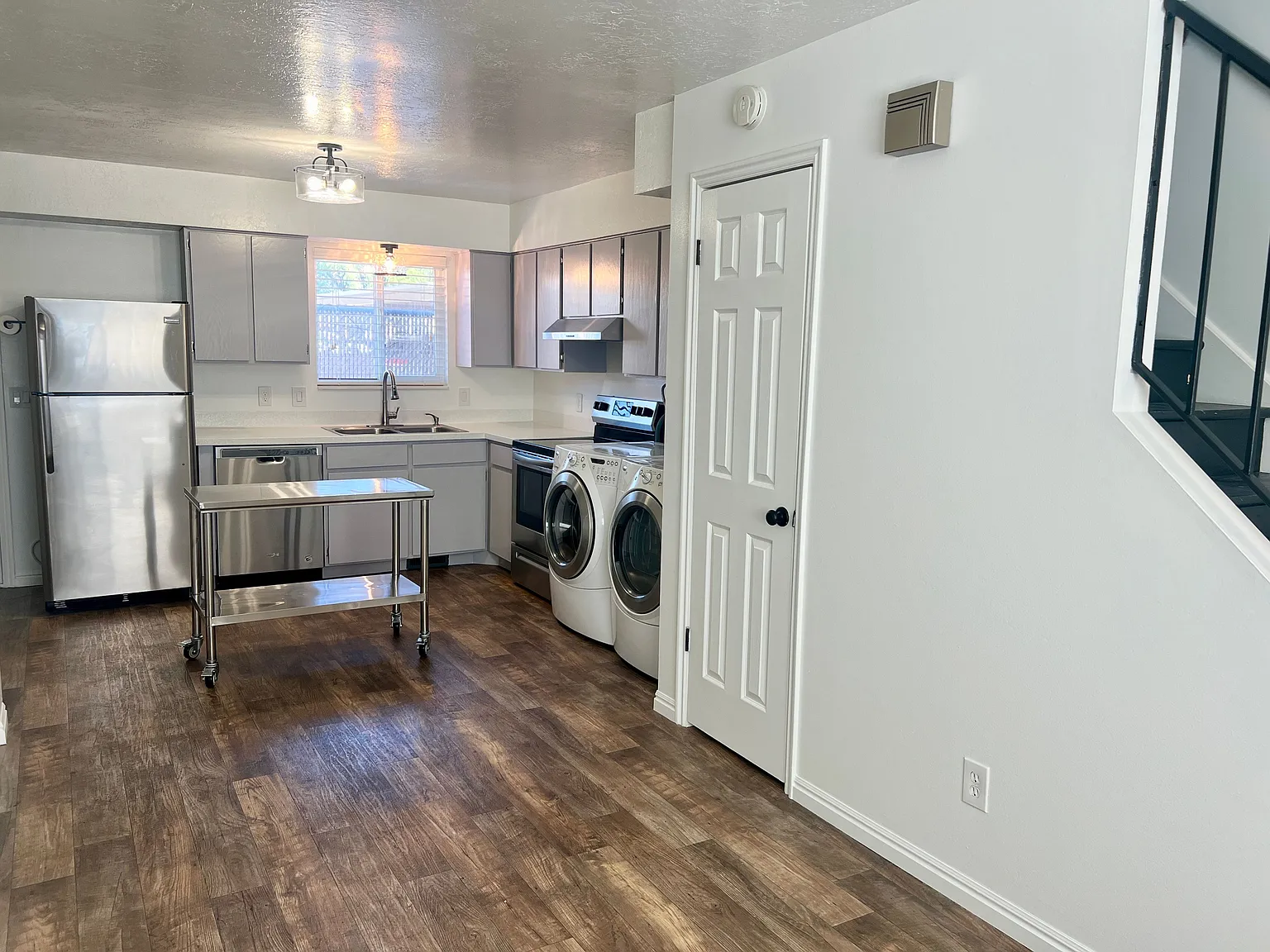 2 bed, 1.0 bath, 1000 sqft, $1,495 — Photo 4