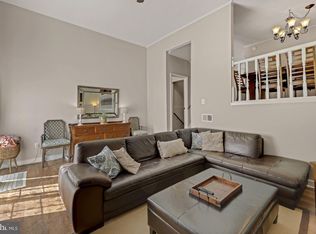 22 Briarstone Ln, Gaithersburg, MD 20877