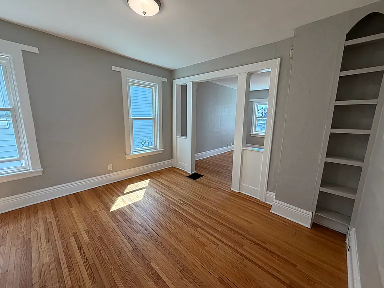 71 Sawyer Ave — Photo 8