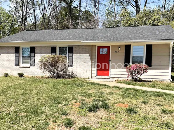 822 Dedmon Dr, Charlotte, NC 28216