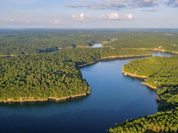 13 Pointe Sixteen, Crane Hill, AL 35053