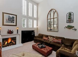 677 Lariate Ln UNIT B, Simi Valley, CA 93065