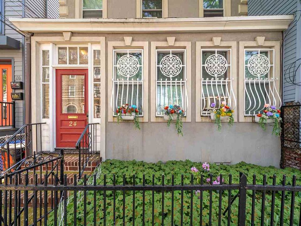 1st image of 24 Sherman Ave #3