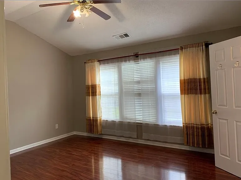 391 Bass Way NW — Photo 6