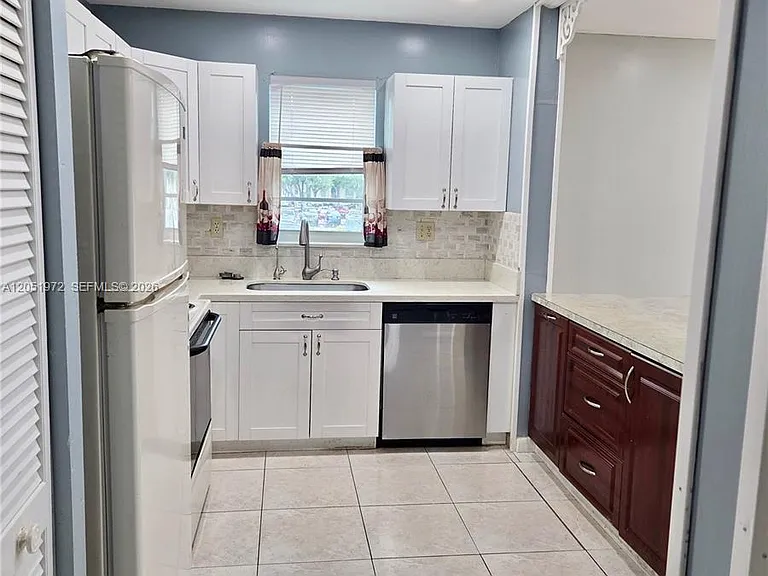 4159 NW 90th Ave #201 — Photo 8