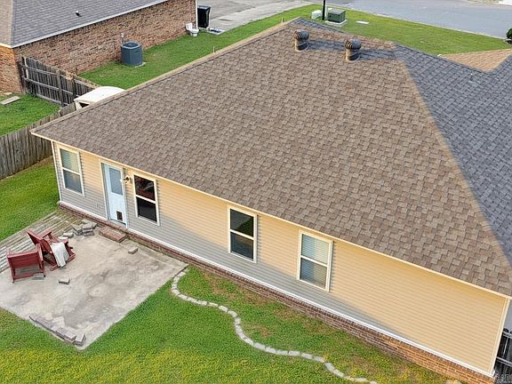 5th image of 35 Chantileer Ln