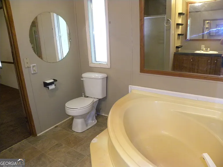 2627 Cole Rd — Photo 10