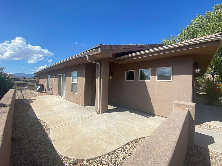 154 S 1250 W — Photo 14