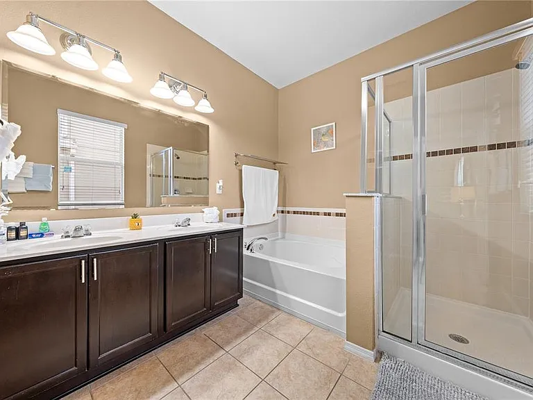 4704 Ruby Red Ln — Photo 43