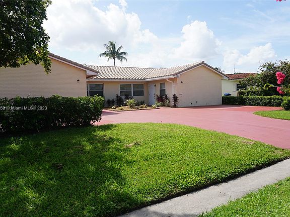 5th image of 3731 NW 110th Ave