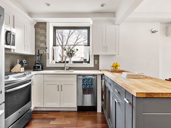 5th image of 309 Van Brunt St #1