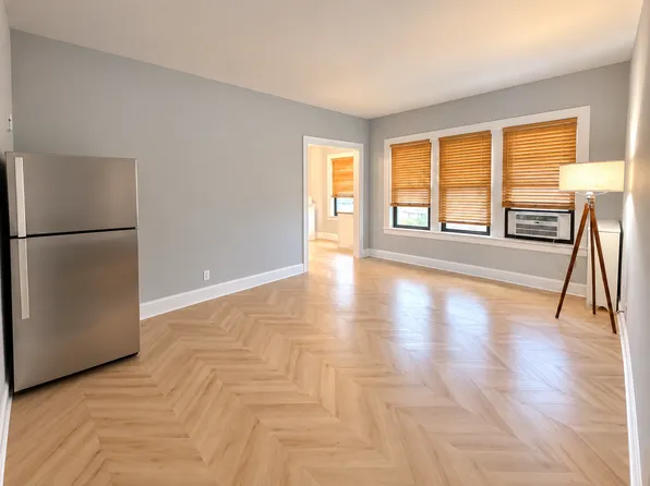 5455 S Ingleside Ave APT 3E, Chicago, IL 60615