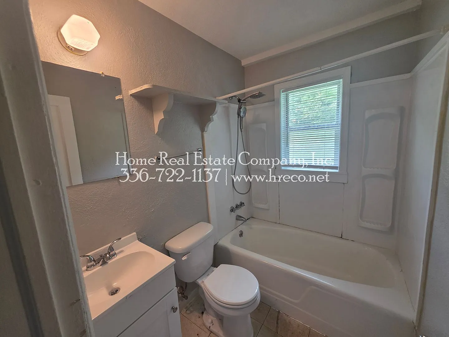 921 Taft Street — Photo 2
