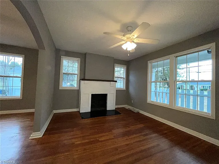 2053 W Clemmonsville Rd — Photo 3