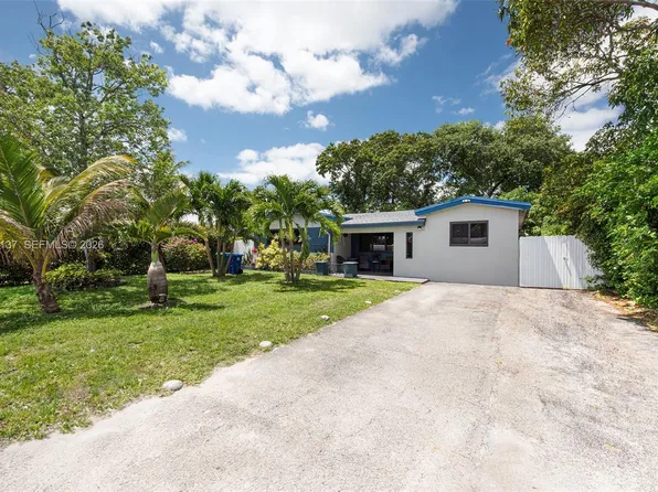 2630 Everglades Dr, Miramar, FL 33023