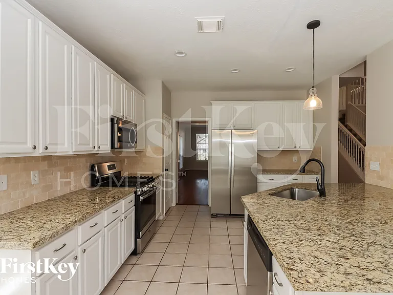 19326 Hikers Trail Dr — Photo 7
