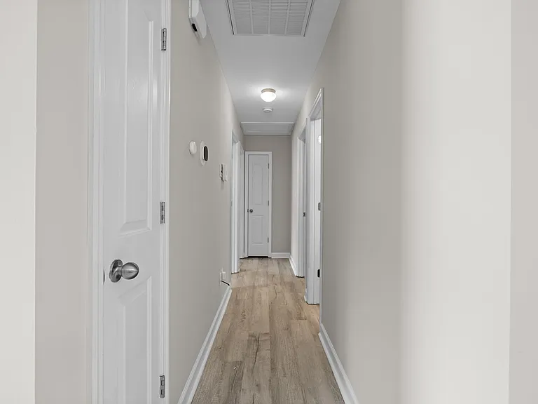 322 Reid Ct N — Photo 17
