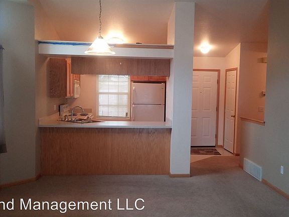 4th image of 3955 Olympic Blvd APT 13